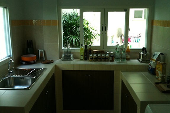 http://www.homeeasybuy.com/member_file/3658/7%20kitchen.jpg